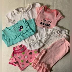 EUC/NWOT Bundle of 6 Items: Outfit, Top, Pants, 3 Onesies, Newborn-3m